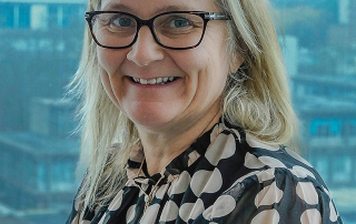 Head and shoulders photo